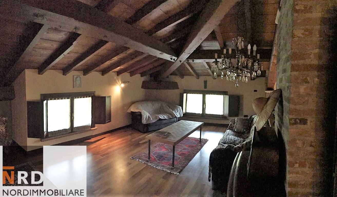 Splendida Villa singola di 400 mq con Ampia Taverna