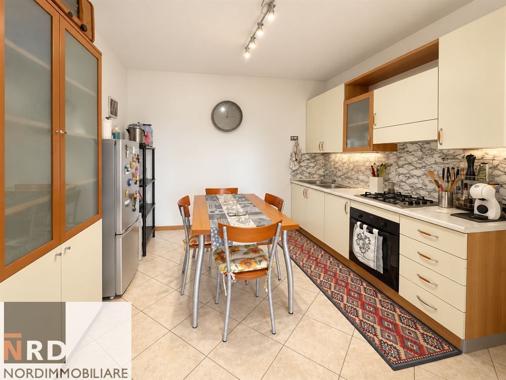 Bilocale Arredato con Giardino Privato e GARAGE