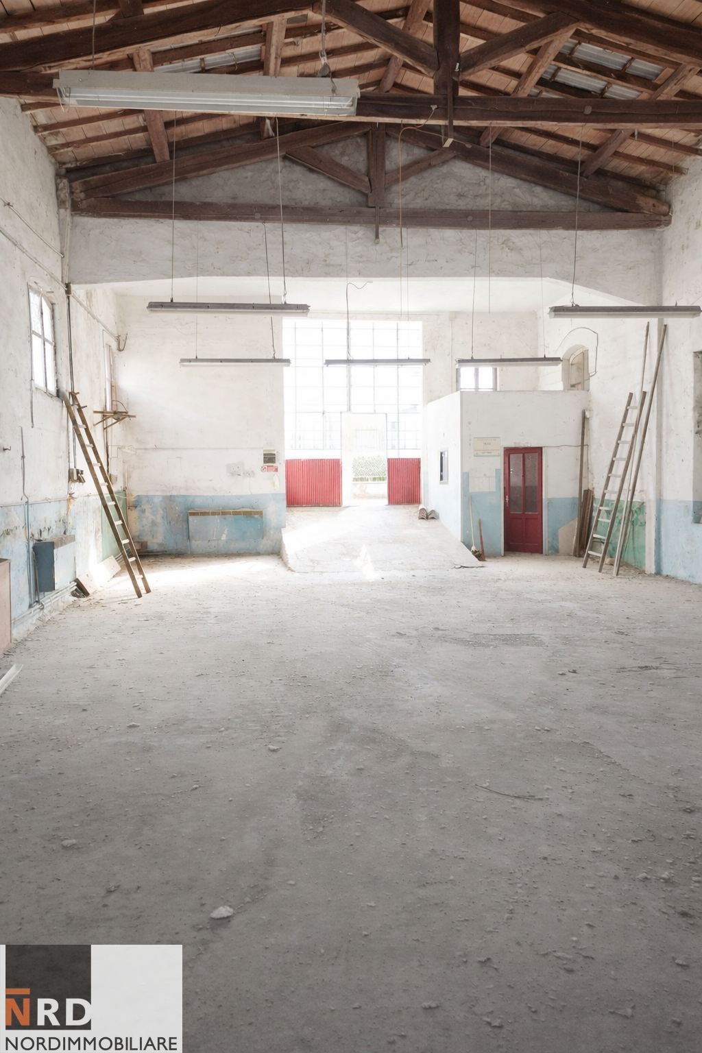 2 Capannoni + Appartamento